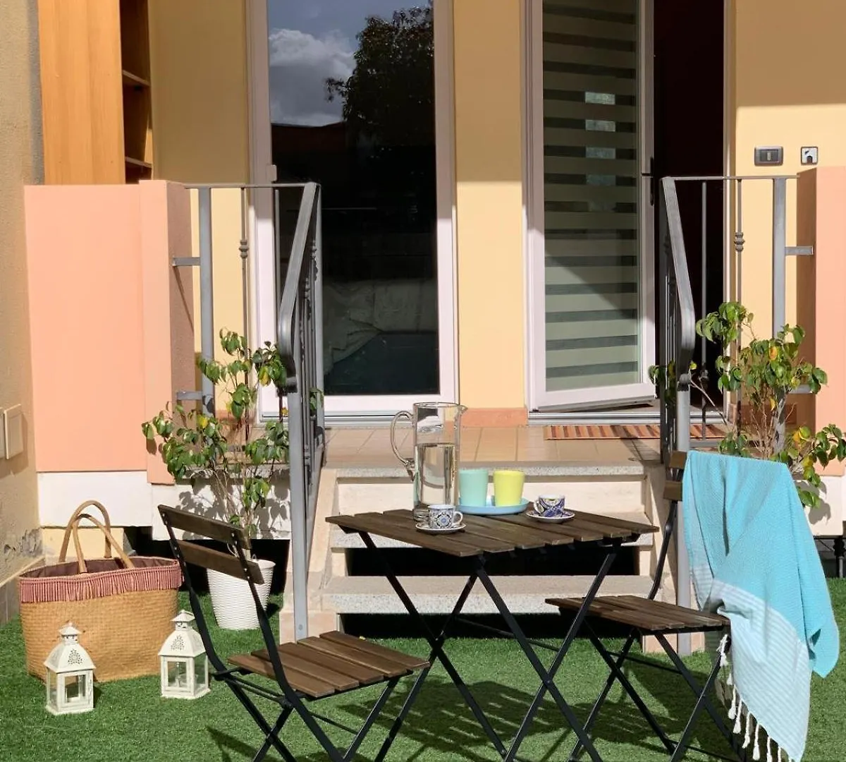 Daire Monolocale Confortevole Uso Esclusivo Quartu SantʼElena